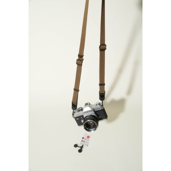 COYOTE / COPPER  / TAN Dual Adjustable Camera Neck Strap w/ Peak Design Anchors - Picture 4 of 10